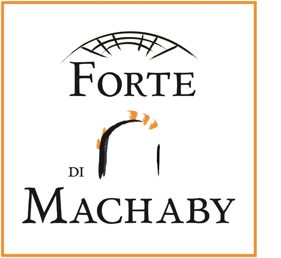 Forte Di Machaby Hostel Arnad Exterior foto